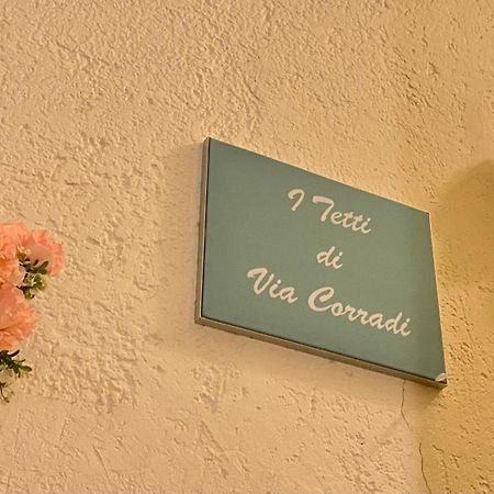 I Tetti Di Via Corradi Villa ซานเรโม ภายนอก รูปภาพ