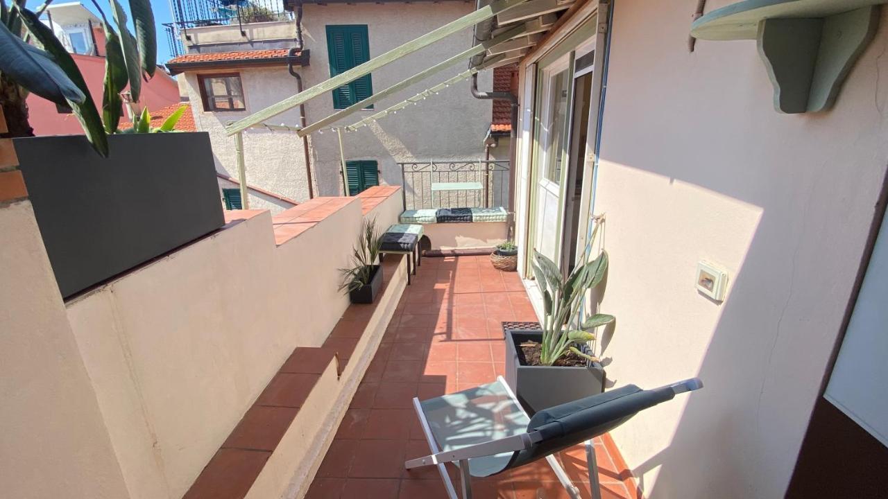 I Tetti Di Via Corradi Villa ซานเรโม ภายนอก รูปภาพ