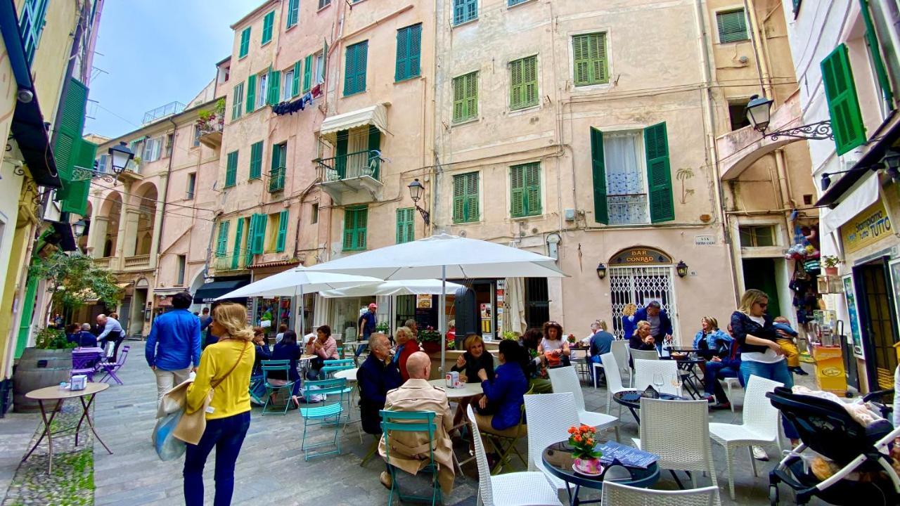 I Tetti Di Via Corradi Villa ซานเรโม ภายนอก รูปภาพ