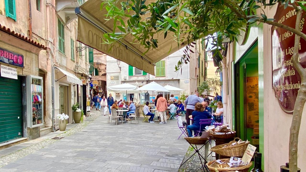 I Tetti Di Via Corradi Villa ซานเรโม ภายนอก รูปภาพ