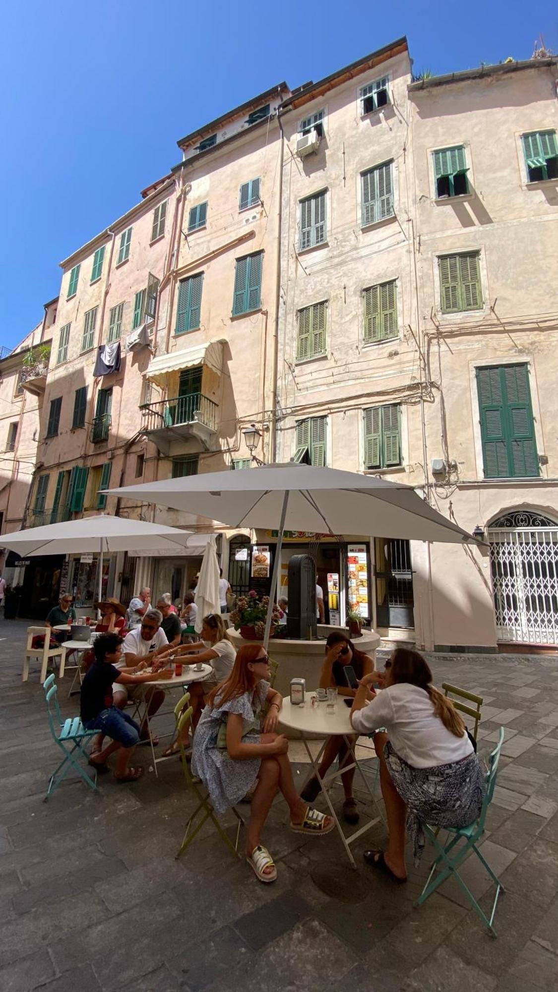 I Tetti Di Via Corradi Villa ซานเรโม ภายนอก รูปภาพ